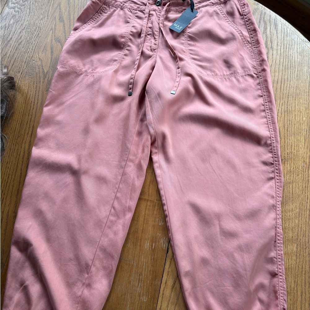 Max Jeans Pink Chinos Relaxed Fit